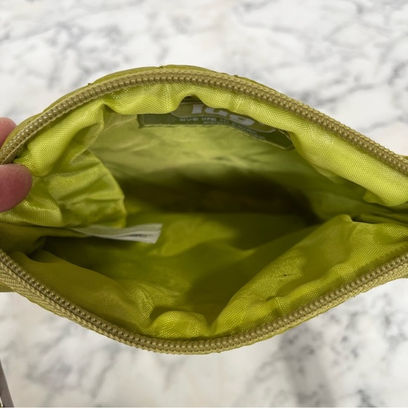 lug skipper crossbody RFID shoulder quilted green apple travel bag lightweight - Picture 6 of 11